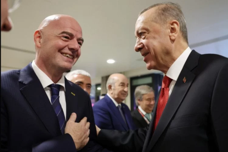 Cumhurbaşkanı Erdoğan 2022 FIFA resepsiyonunda liderlerle