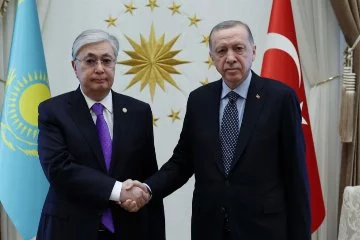 Cumhurbaşkanı Erdoğan, Tokayev'le görüştü