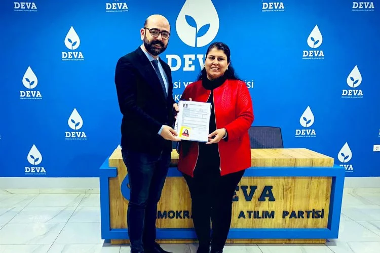 Diyarbakır'da Melis Kandemir DEVA'dan aday adayı oldu