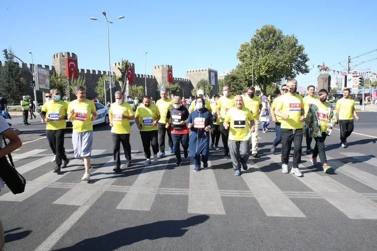 Kayseri Büyükşehir'den 'İkinci Yarı Maraton' geliyor 