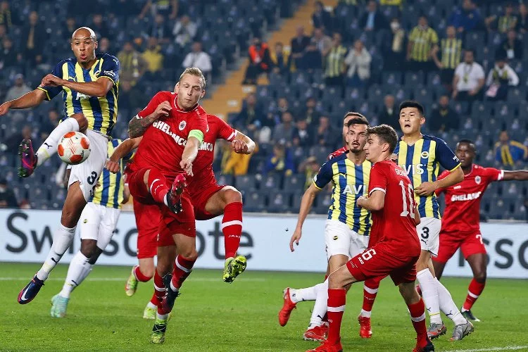 Fenerbahçe Antwerp'e takıldı