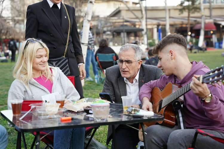 Bursa Nilüfer'e talip Celil Çolak'ın teknoloji ve müzik sohbeti