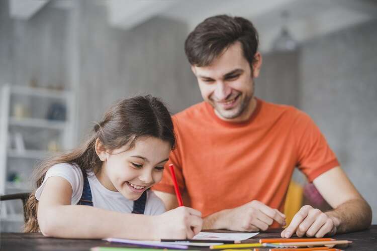 Ailenin tutumu çocuğun okul başarısını etkileyebilir!