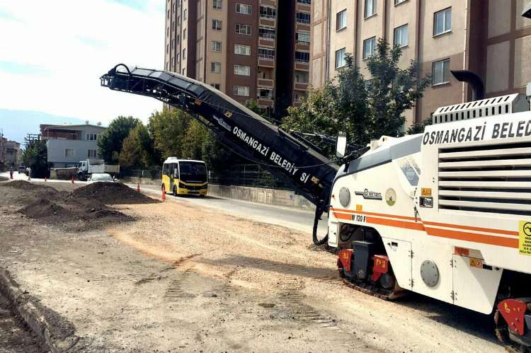 Bursa Osmangazi’de asfalt çalışması