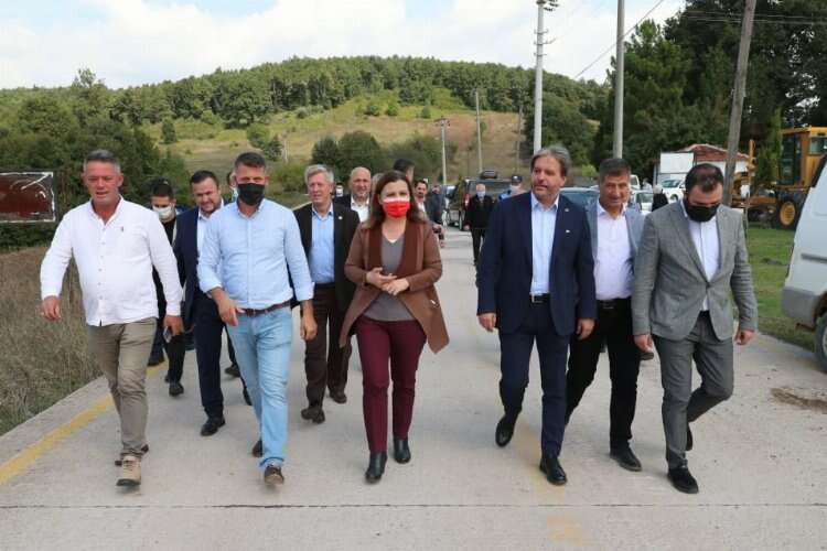 İzmit Belediye Başkanı Hürriyet Dağköy’deki çalışmaları inceledi