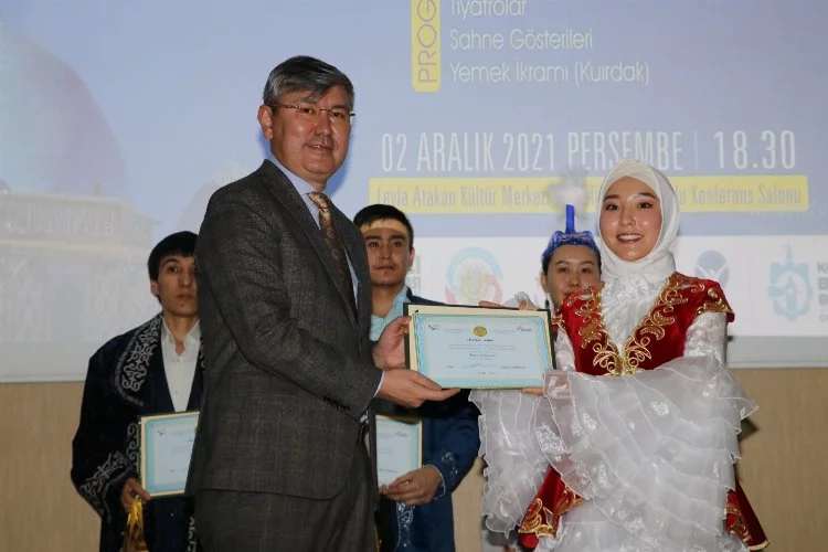 Kocaeli'nde Kazakistan'ın bağımsızlık günü kutlandı 