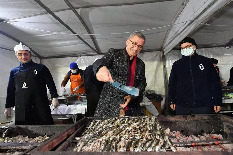 İstanbul Üsküdar'da balık ziyafetli 'kar' teşekkürü