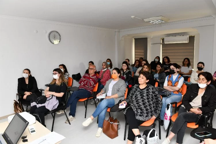 İzmir Çiğli Belediyesi'nin istihdama desteği sürüyor