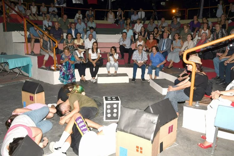 İzmir Karabağlar'da 17 Ağustos'a özel anma