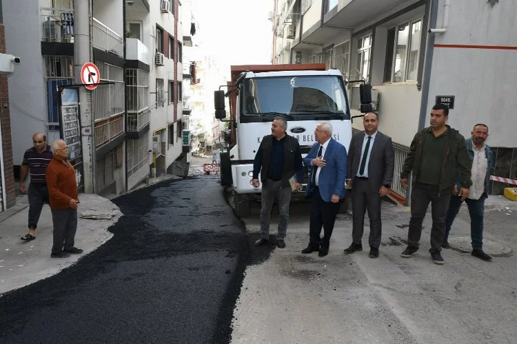 İzmir Karabağlar'da asfaltlama