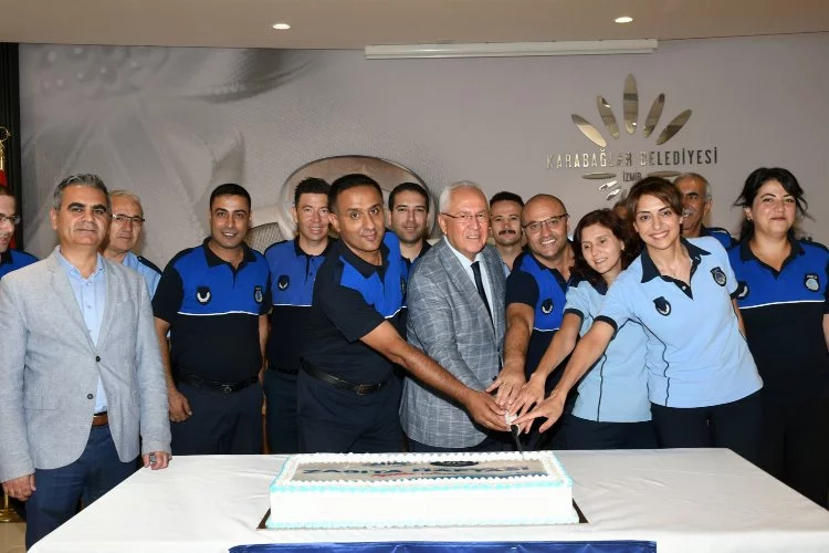 İzmir Karabağlar'da Zabıta Haftası'na pastalı kutlama