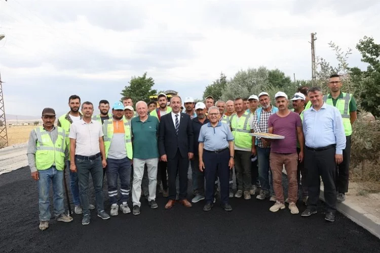 Kayseri Büyükşehir'den Tomarza'ya asfalt yatırımı