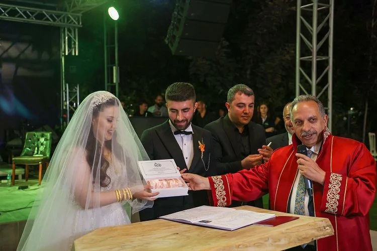 Kayseri Talas'ta 29 Ekim'de çifte mutluluk