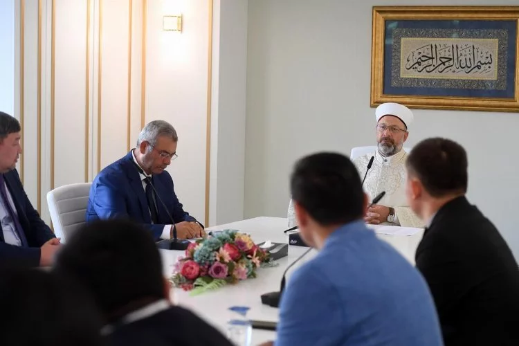 Kazakistan'dan Diyanet İşleri Başkanı Erbaş'a ziyaret