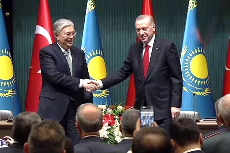 Kazakistan'la yeni imzalar atıldı... Ticarette hedef 10 milyar dolar