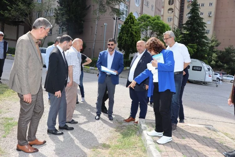 Kocaeli İzmit Belediyesi, Fevzi Çakmak Mahallesi’nde esnaf ve vatandaşı dinledi 