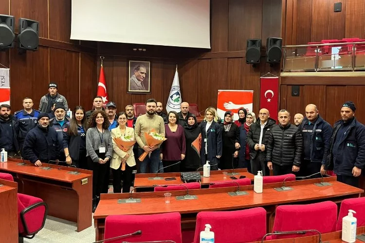 Kocaeli İzmit'te belediye personeline farkındalık semineri