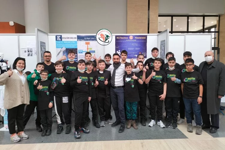 İzmir Kocatürklü öğrencilerden robot yarışmasında iki büyük başarı