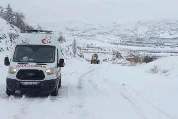 Malatya'da karla mücadele sürüyor