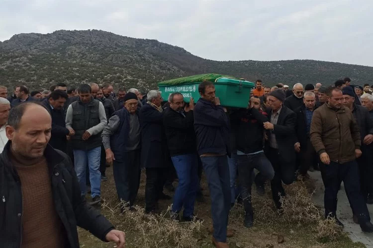 Manisa'da Pınarköy Mahallesi Muhtarı son yolculuğuna uğurlandı