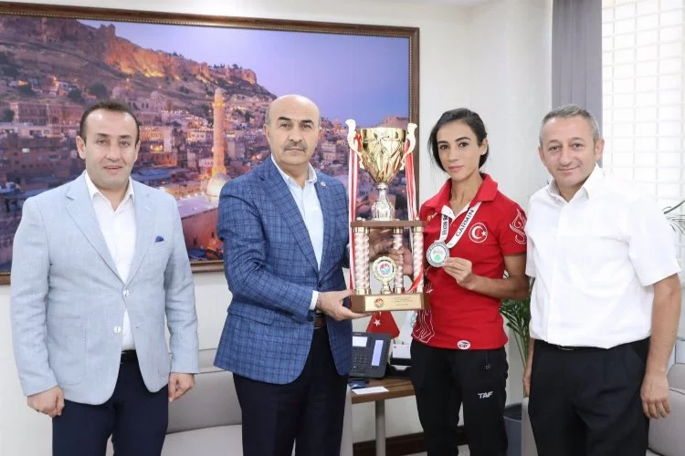 Milli atlet Fatma Arık’tan Mardin Valisi Demirtaş'a ziyaret