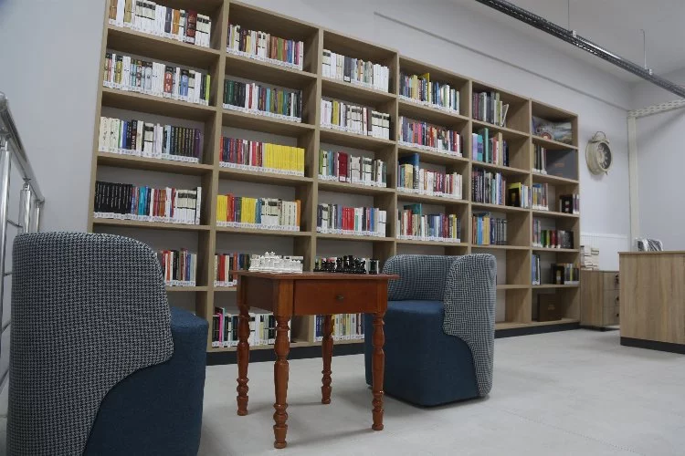 Kayseri Büyükşehir'den 'Kütüphaneler Haftası'na özel kütüphane 