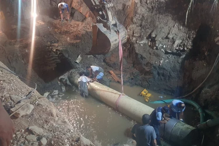 Muğla Fethiye’deki kanalizasyon hattındaki arızaya anında müdahale