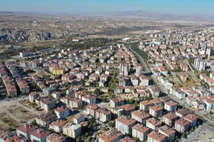 Nevşehir Belediyesi'nden 'Güzelyurt'a sıcak asfalt