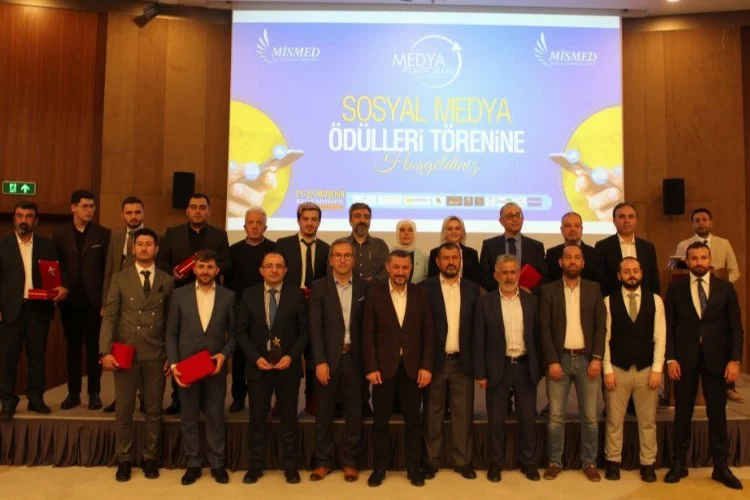 Nevşehir'de 'sosyal medya' çalıştaylı ödül töreni