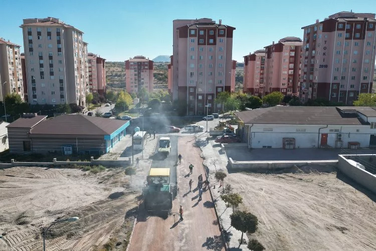 Nevşehir Mehmet Akif Ersoy'da sıcak asfalt çalışması