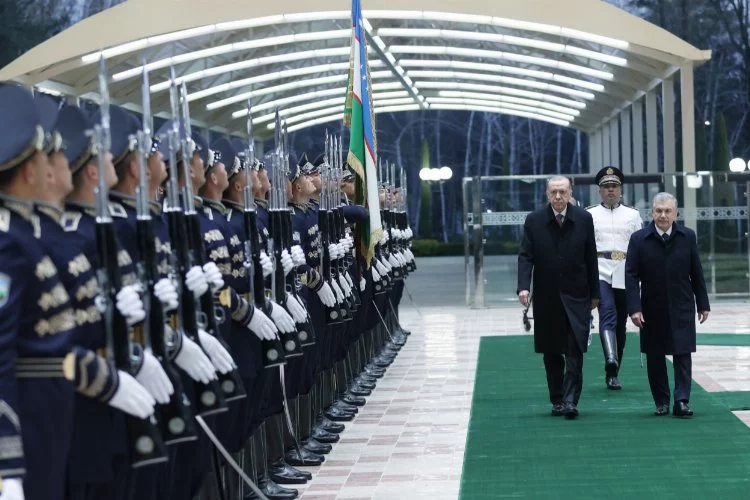 Özbekistan Kök Saray'da Cumhurbaşkanı Erdoğan'a resmi tören