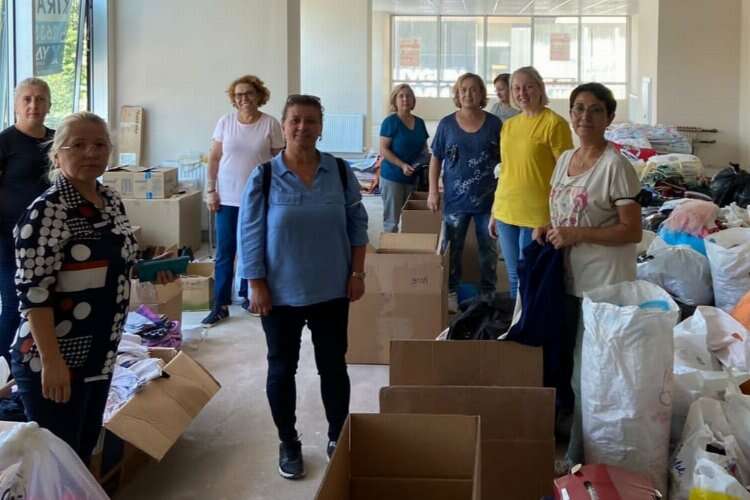 Tekirdağ’da CHP’li kadınlar yardımları afet bölgelerine gönderdi