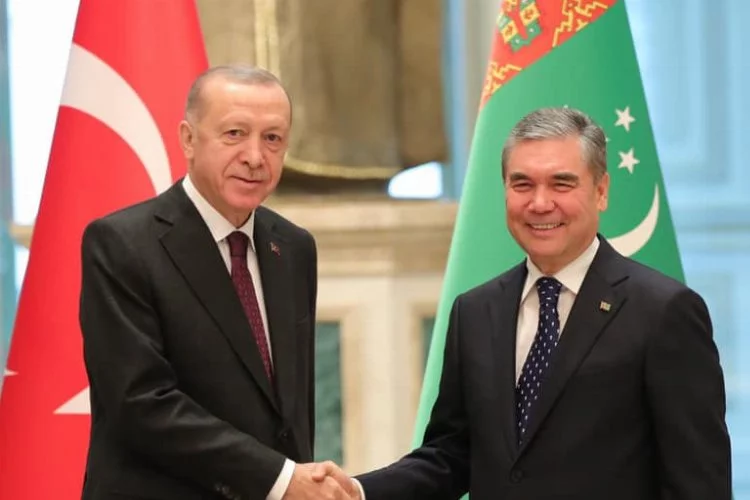 Türkmenistan'da tarihi gün