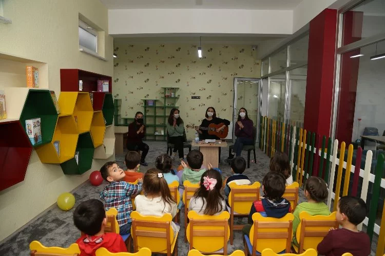 Kayseri Büyükşehir'den miniklere konser 