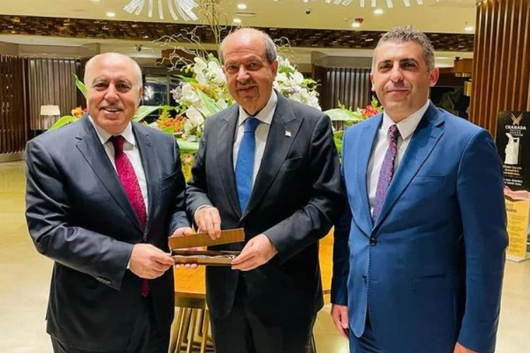 Cumhurbaşkanı Ersin Tatar’ı Kiraz Festivali için Mardin Yeşilli'ye davet ettiler